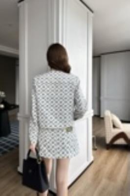 wholesale quality louis vuitton business suit model no. 8